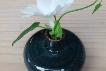 一輪挿し　細首・平形　藍呉須